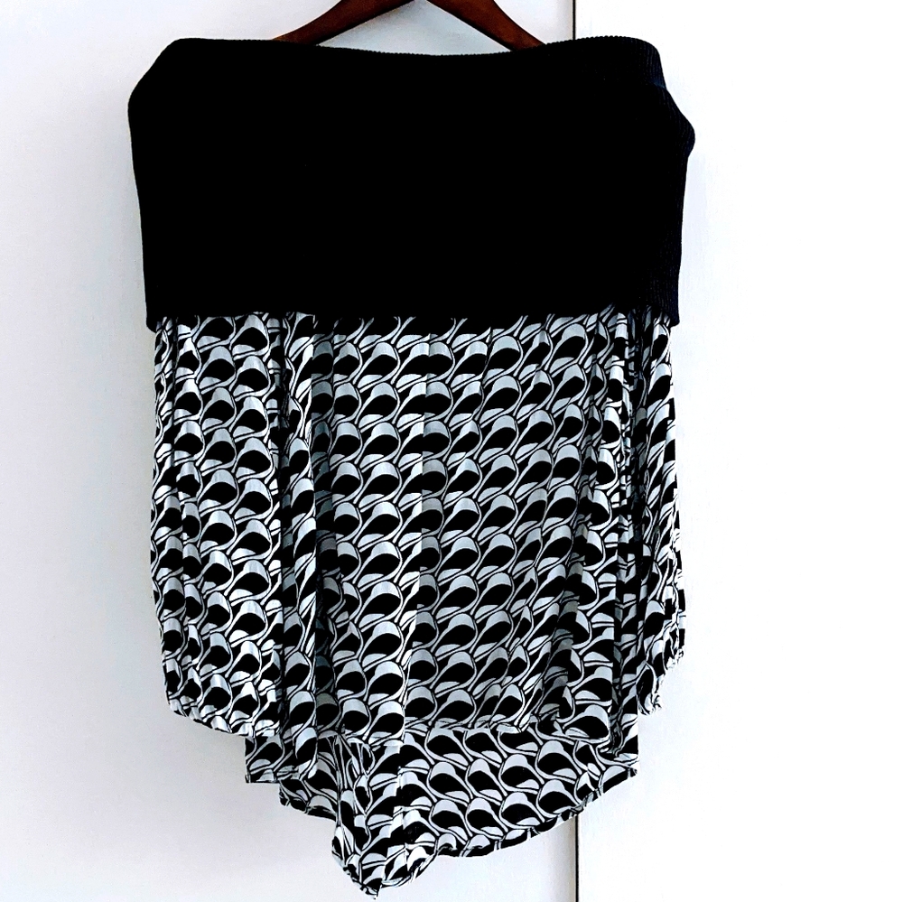 ISY &KI Off the Shoulder Geoprint Top